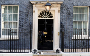 Slika od FOTO: Vladari se mijenjaju, on ostaje. Larry iz Downing Streeta dočekao svog 6. premijera