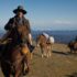 Slika od ‘Horizont: Američka saga‘: Kako je serijaliziran Divlji zapad, Costnerov vestern djeluje poput serije zbijene na 3 sata