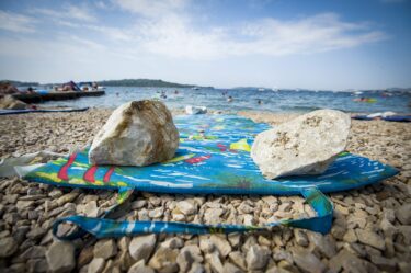 Slika od Hrvati, pazite što radite na plažama: Turisti dobili ogromu kaznu zbog nečega što rade svi