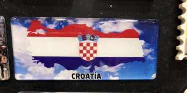 Slika od Hrvatska do Erevana: Pogledajte kakve suvenire podvaljuju turistima u srcu Dalmacije