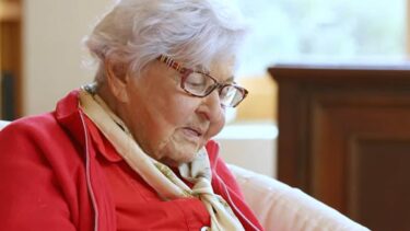 Slika od Ima 102 godine i otkrila je tajnu dugovječnosti: Evo što nikad ne jede, a tu je i njen jelovnik