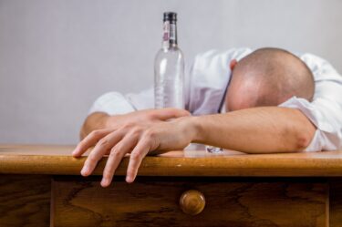 Slika od Istraživači otkrili pravo djelovanje alkohola: Sad je jasno zašto Hrvati vole zaviriti u čašicu