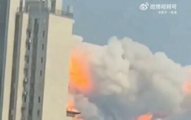 Slika od Kineska tvrtka slučajno lansirala raketu koja priredila pravi spektakl kad je udarila u brdo