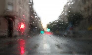 Slika od Kiša osvježila kopno, u Dalmaciji crveno upozorenje zbog visokih temperatura
