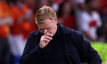 Slika od Legendarni Ronald Koeman bio je na rubu suza: Uništili ste nogomet…