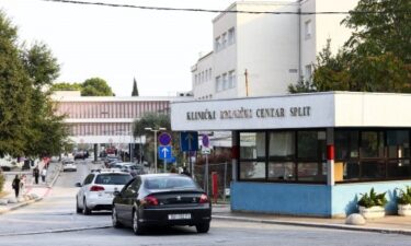 Slika od Liječnici se bore za život djevojčice nastradale u prometnoj u Splitu