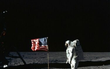 Slika od Malo vjeruju, malo ne vjeruju: Šef Roskozmosa tvrdi da su američki astronauti ipak doista sletjeli na Mjesec