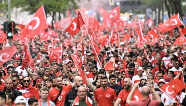 Slika od Nizozemci idu na Turke bez dvostrukog strijelca, oči na tribinama uprte u Erdogana