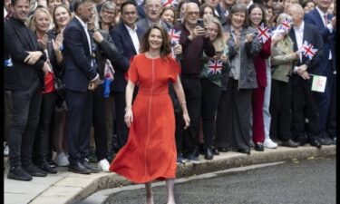 Slika od Nova prva dama pokazala odličan stajling: Teško se odlučiti ima li bolju haljinu ili cipele