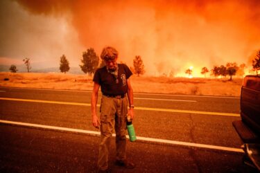 Slika od Ogroman požar zahvatio Kaliforniju, na terenu 1700 policajaca. Stanovnici evakuirani