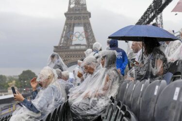 Slika od Pariz spektakularno otvara Olimpijske igre: Lady Gaga ‘zapalila’, čeka se da zaplove Hrvati