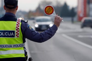 Slika od Policija je obavila kontrolu na 1201 vozilom i svaki treći vozač je počinio neki prekršaj! Na Višnjiku je jedan vozio motor s 3 promila u krvi!