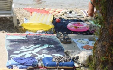 Slika od Popularni beach bar naplaćuje mjesto za ručnike. ‘Ako vlasnik želi, može naplaćivati i zrak’