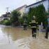 Slika od Potoci postali rijeke i poplavili zgrade, ljudi evakuirani, a šteta je milijunska
