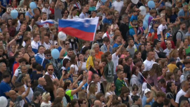 Slika od Slovenci su se vratili kuće s Eura: Pogledajte kako su ih tisuće dočekale u Ljubljani