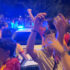 Slika od Španjolci u Splitu ‘okupirali’ policijski automobil i oko njega slavili europski naslov