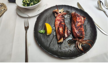 Slika od Splitski Nostromo radi s dobrom svježom ribom ali kuhaju previše ziheraški