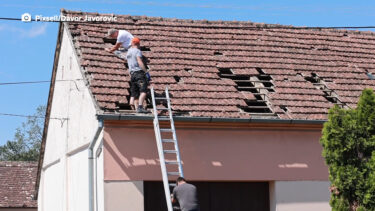 Slika od Stanovnici Bošnjaka saniraju štetu nastalu tijekom nedavnog nevremena