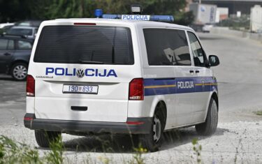 Slika od Sukobili se trojica stranih državljanina na privremenom boravku, 25-godišnjak oštrim predmetom ozlijedio 41-godišnjaka i 22-godišnjaka