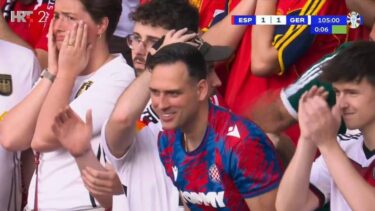 Slika od Tisuće Španjolaca i Nijemaca, ali jedan Hajduk: Navijač u dresu splitskog kluba na Euru je hit