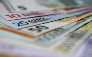 Slika od ‘To je opasno! Ljudi povišicu od 100 eura pretvore u kredit od 10.000 eura’