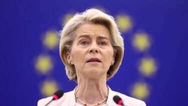 Slika od Ursula von der Leyen ostaje na čelu Europske komisije