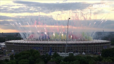 Slika od Vatrometom iznad Olimpijskog stadiona službeno zatvoren Euro