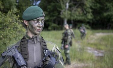 Slika od Za odbijanje vojnog roka u Švedskoj se ide u zatvor. Evo kako izgleda ‘Totalna obrana’