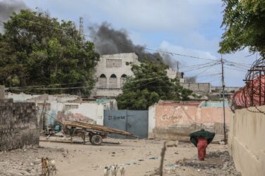 Slika od Eksplozija na plaži u Somaliji, islamisti izveli napad: Umrlo 32, ranjenih preko 60