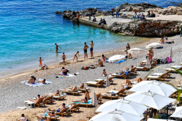 Slika od Hrvatu se smučilo zbog ponašanja na plažama: Razbjesnili su ga nepošteni potezi turista