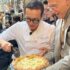 Slika od Italija je na nogama: Jedan napuljski pizzaiolo stavio je ananas na pizzu margheritu