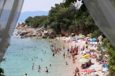 Slika od Na kvarnerskim plažama kronično nedostaje spasioca: “Fali ih preko 300!”