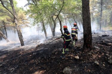 Slika od Nastavlja se sanacija velikih požara u Dalmaciji: U Splitu eksplodirao bojler, ljudi su evakuirani