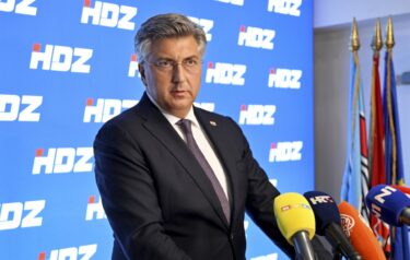 Slika od Plenković napao Milanovića: ‘Black Hawk nije taksi, rugaju se s javnosti. Da je to napravio netko iz HDZ-a…‘