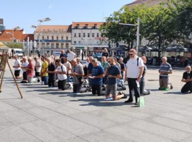 Slika od Pogledajte kako je u hrvatskim gradovima protekla molitva krunice