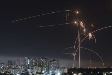 Slika od Rakete ispaljene na Izrael, aktivirana Željezna kupola: ‘Svijet će svjedočiti nevjerojatnim scenama’