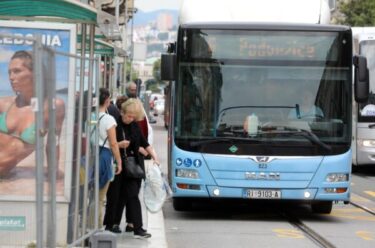 Slika od Srednjoškolcima iz Kastva od ove školske godine besplatan javni prijevoz