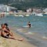 Slika od Tabla na plaži podigla buru na društvenim mrežama: ‘Diskriminacija!‘; Koncesionar se pravda: ‘To je samo savjet‘