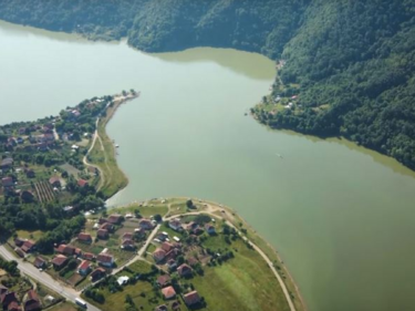 Slika od U Srbiji postoji ukleto jezero za koje se vežu mračne priče: ‘Prođe me jeza kad pogledam tamo’
