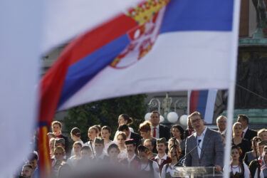 Slika od Vučić na obilježavanju Oluje: ‘Oni ne razumiju da je traktor imenica mučenika’