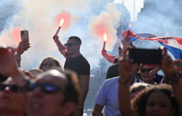 Slika od Zagreb dočekao hrvatske olimpijce: Pjevalo se i skakalo u čast naših junaka iz Pariza