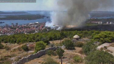 Slika od Zaustavljeno širenje požara kod Šibenika