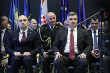 Slika od Anušić želi ograničiti Milanovića? Traži izmjene vojnih zakona, evo što mu smeta