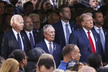 Slika od Biden, Harris i Trump posjetili mjesto napada 11. rujna u New Yorku