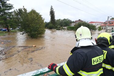 Slika od Boris pustoši Europu! Dunav se izlio u srcu Beča, ulice pod vodom, šire se strašne snimke