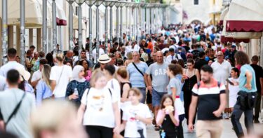 Slika od Država je godinama igrala na kartu turizma. Sad je odjednom turizam problem