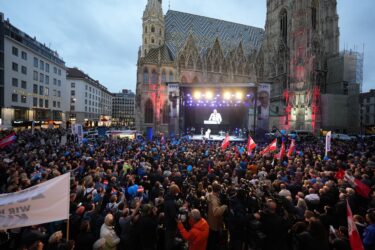 Slika od Ekstremna desnica buja, sljedbenici nacizma slavili u Austriji: ‘Otvorena vrata novoj eri’