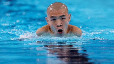 Slika od FOTO Kineski torpedo! Plivač bez ruku oduševio svijet i osvojio pet medalja u Parizu