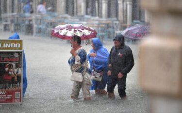 Slika od FOTO/VIDEO: Dubrovnik pod vodom. Stiže još kiše, građane mole da ne izlaze iz kuća