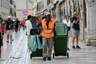 Slika od Franković: ‘Dubrovnik je najčistiji grad u Europi, apsolutno možeš jesti s poda!‘ Kristić: ‘Timaritelj u Azilu ima veću plaću nego djelatnik Čistoće ili odgojiteljica u vrtiću!‘